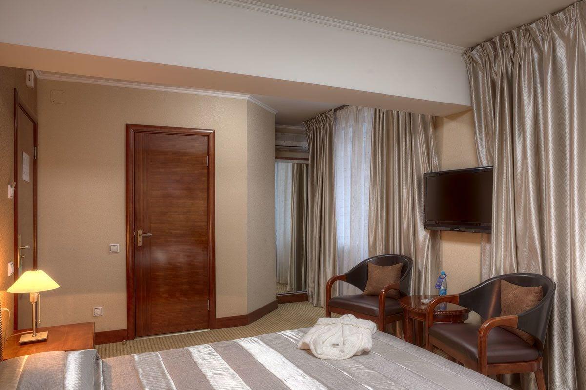 Voyage Hotel Almaty Exteriér fotografie