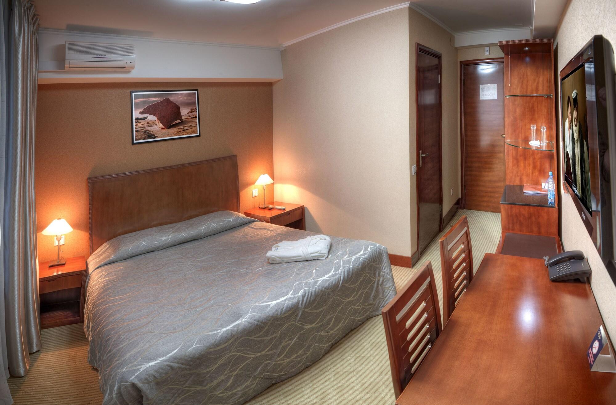 Voyage Hotel Almaty Exteriér fotografie