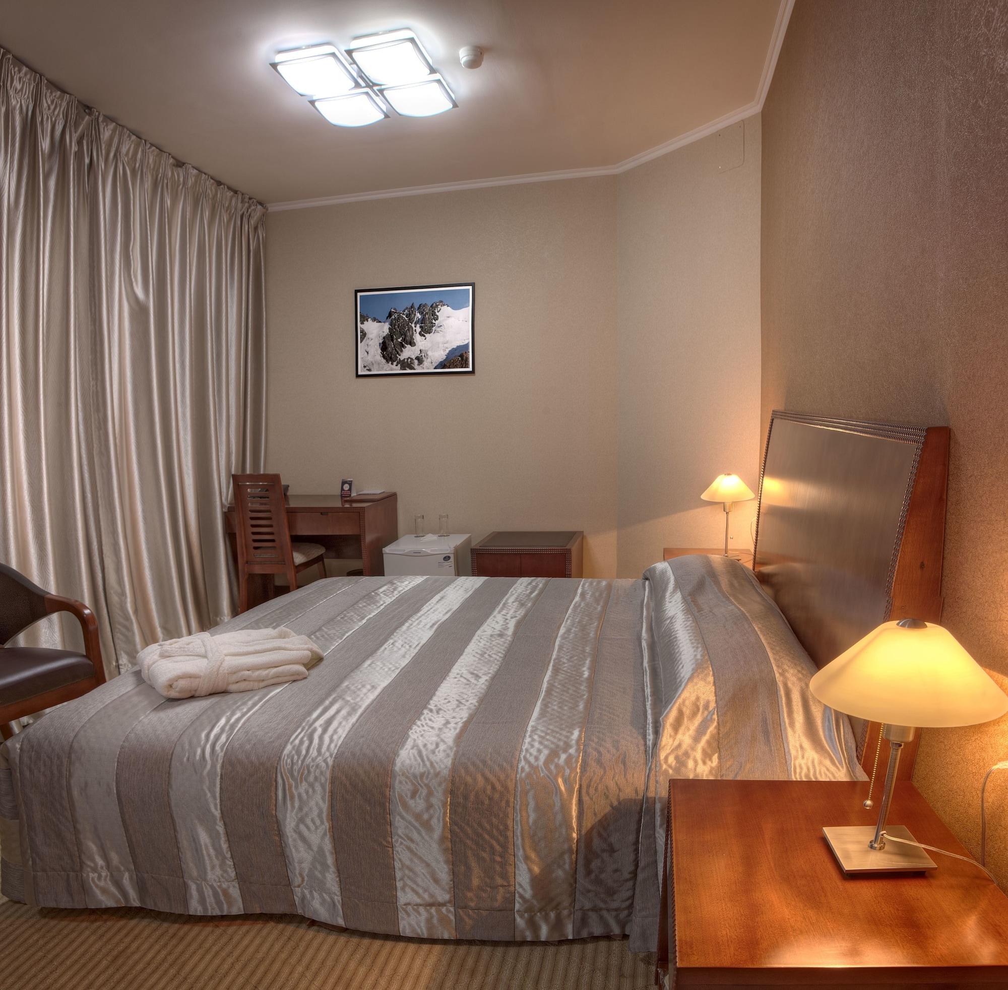 Voyage Hotel Almaty Pokoj fotografie