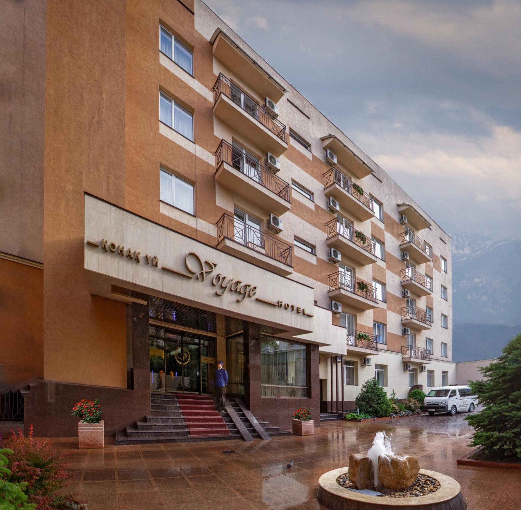 Voyage Hotel Almaty Exteriér fotografie